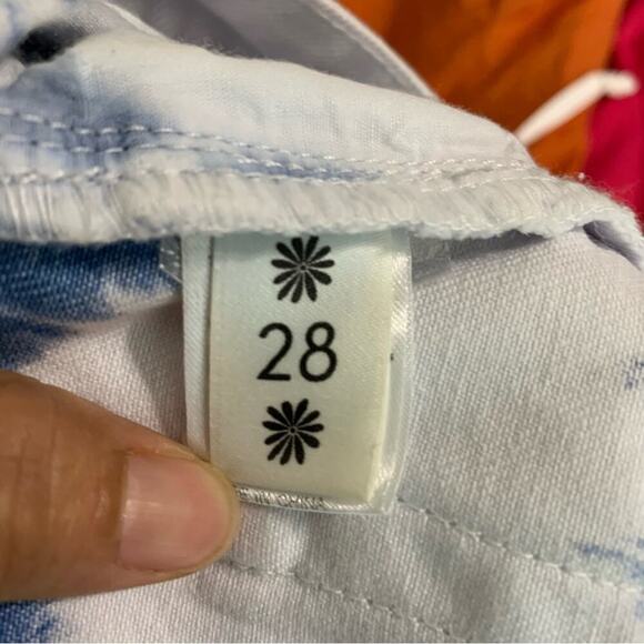 Show me your Mumu high waisted blue tie dye indigo shorts size 28 - Picture 5 of 7